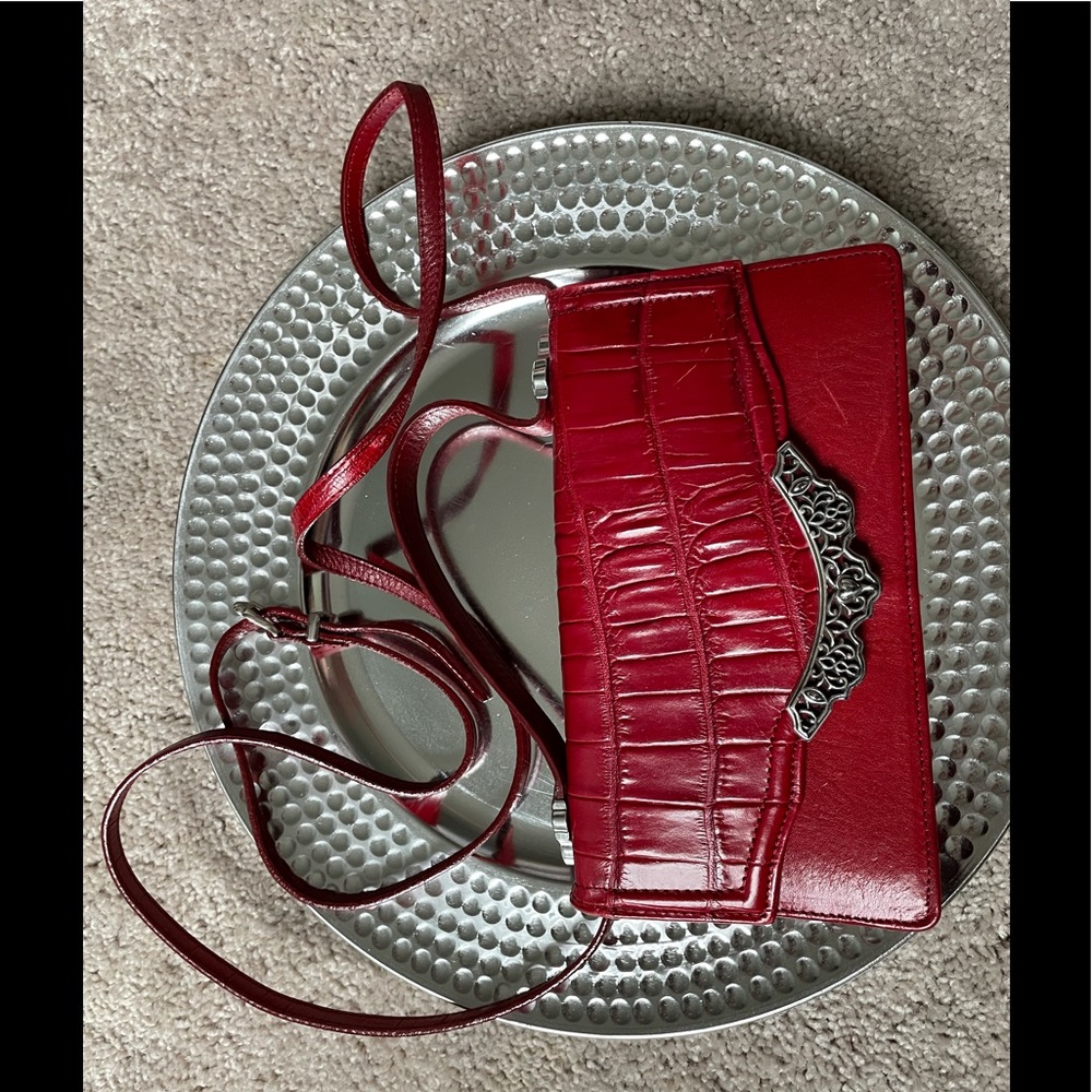 Brighten Cross Body Bag